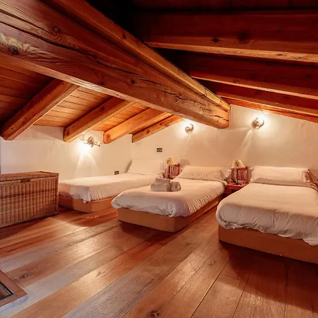 Le Des Vaches Apartment *
